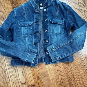 Medium wash cropped Jean jacket